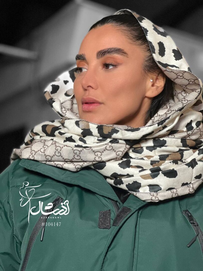 شال موهر پاییزه مدل GUCCi حاشیه مشکی - فروشگاه آنلاین - آذرشال Azarshawl