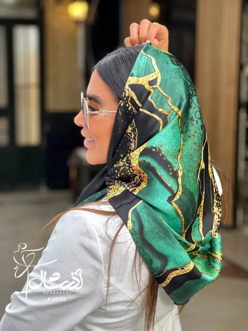 روسری قواره متوسط تویل ابریشم - فروشگاه آنلاین - آذرشال Azarshawl