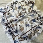 روسری قواره کوچک ابریشم- فروشگاه آنلاین - آذرشال Azarshawl