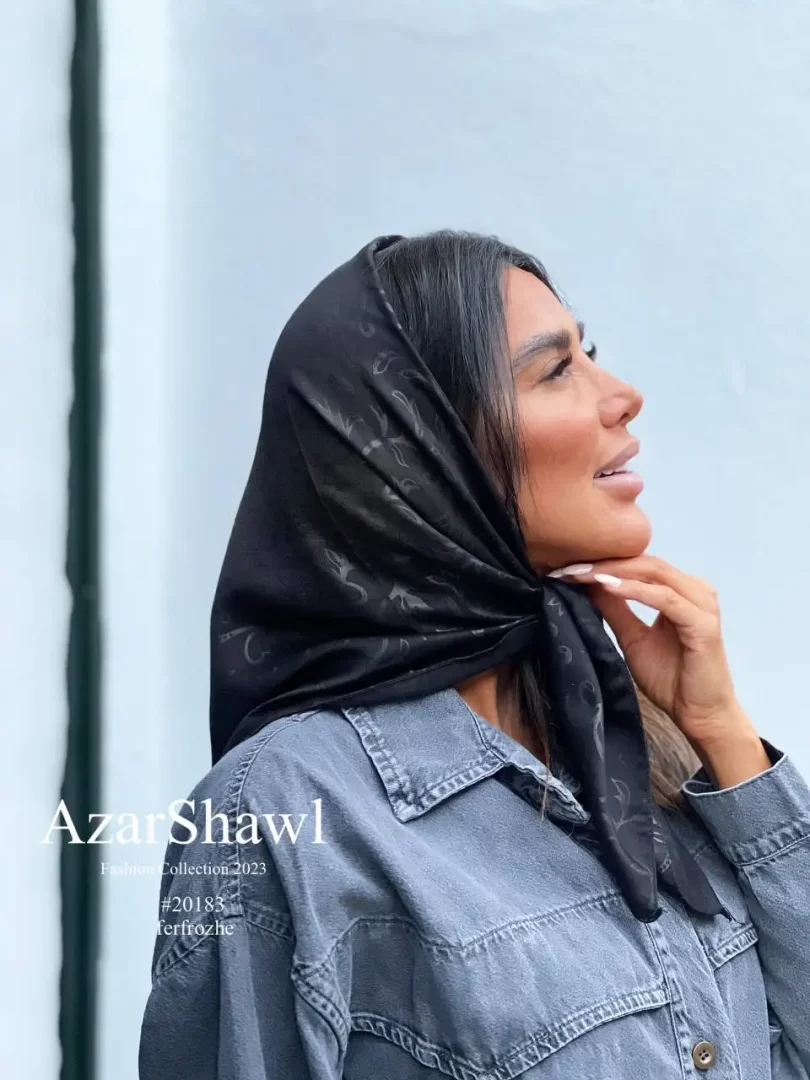 روسری قواره کوچک مشکی گل - فروشگاه آنلاین - آذرشال Azarshawl