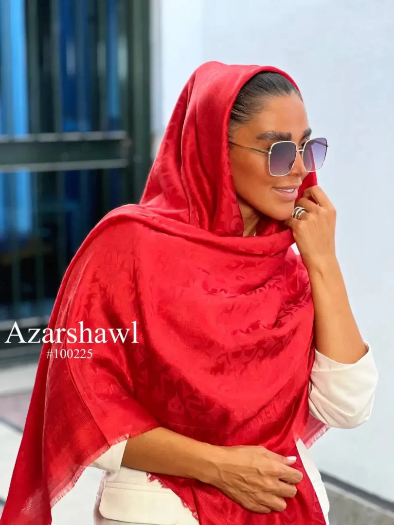 روسری ژاکارد ابریشم شنل Chanel قرمز - فروشگاه آنلاین - آذرشال Azarshawl