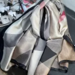 شال ابریشم پلیستر باربری BURBERRY - فروشگاه آنلاین - آذرشال Azarshawl