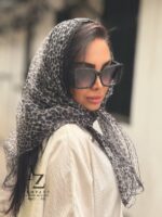 روسری سه گوش تور طرح پلنگی سفید مشکی مناسب تابستان