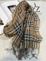شال تابستانه لینن طرح بربری کرم نسکافه ای