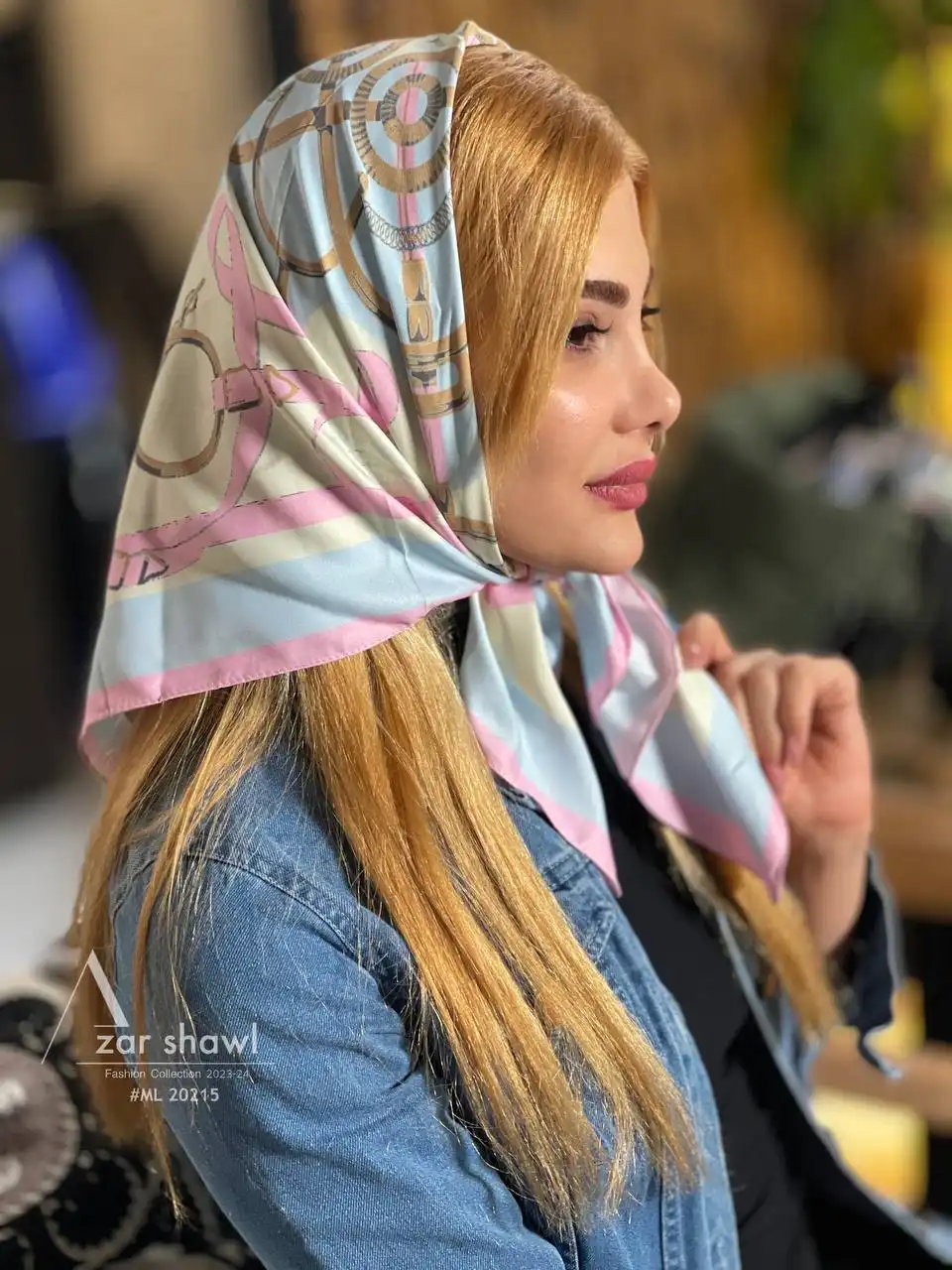 خرید روسری قواره کوچک تویل بهاره کرم صورتی آبی - سایت شال و روسری آذرشال