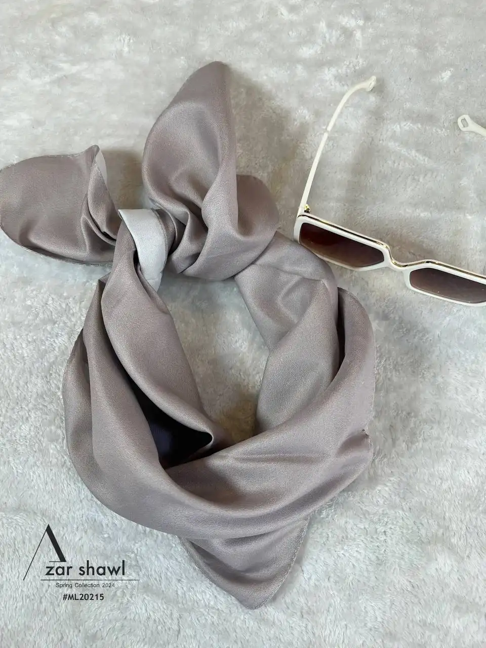 خرید روسری قواره کوچک تویل بهاره ساده طوسی کرم - خرید آذرشال azarshawl