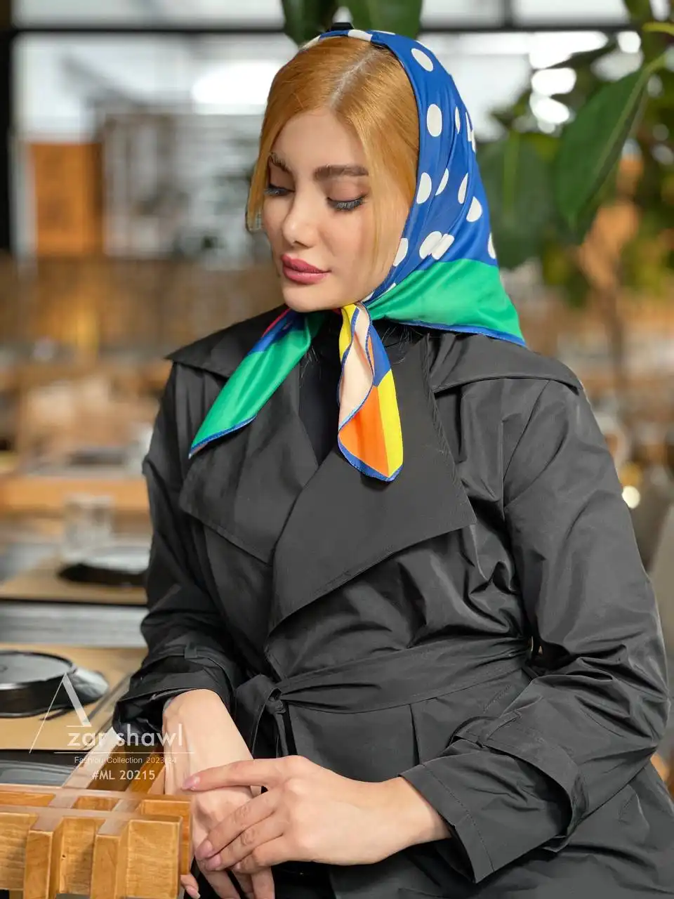 خرید روسری قواره کوچک تویل بهاره سرمه ای خال خال - سایت شال و روسری آذرشال