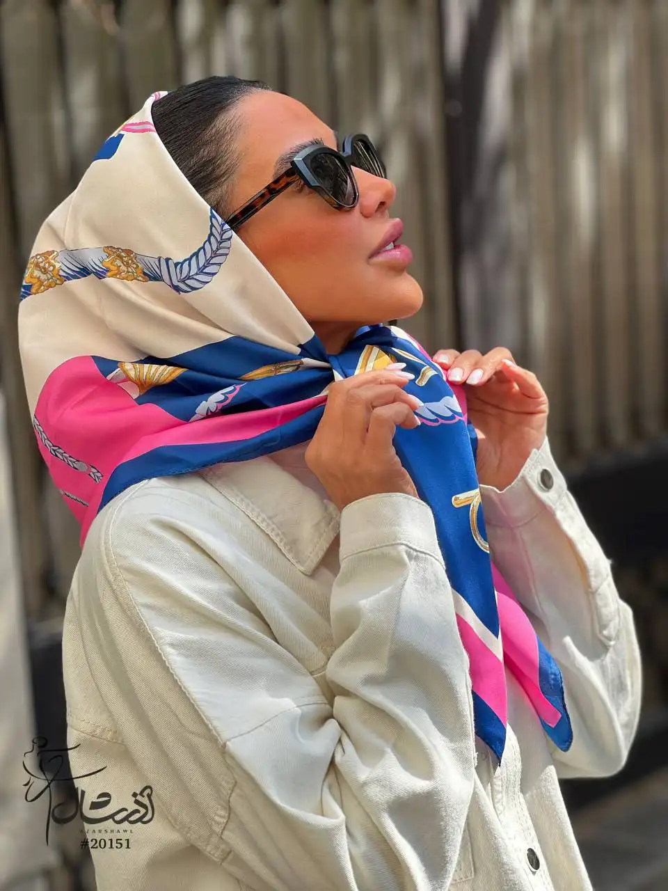 خرید روسری مدیوم ساتن تویل کرم سرخابی - خرید و قیمت آذرشال azarshawl