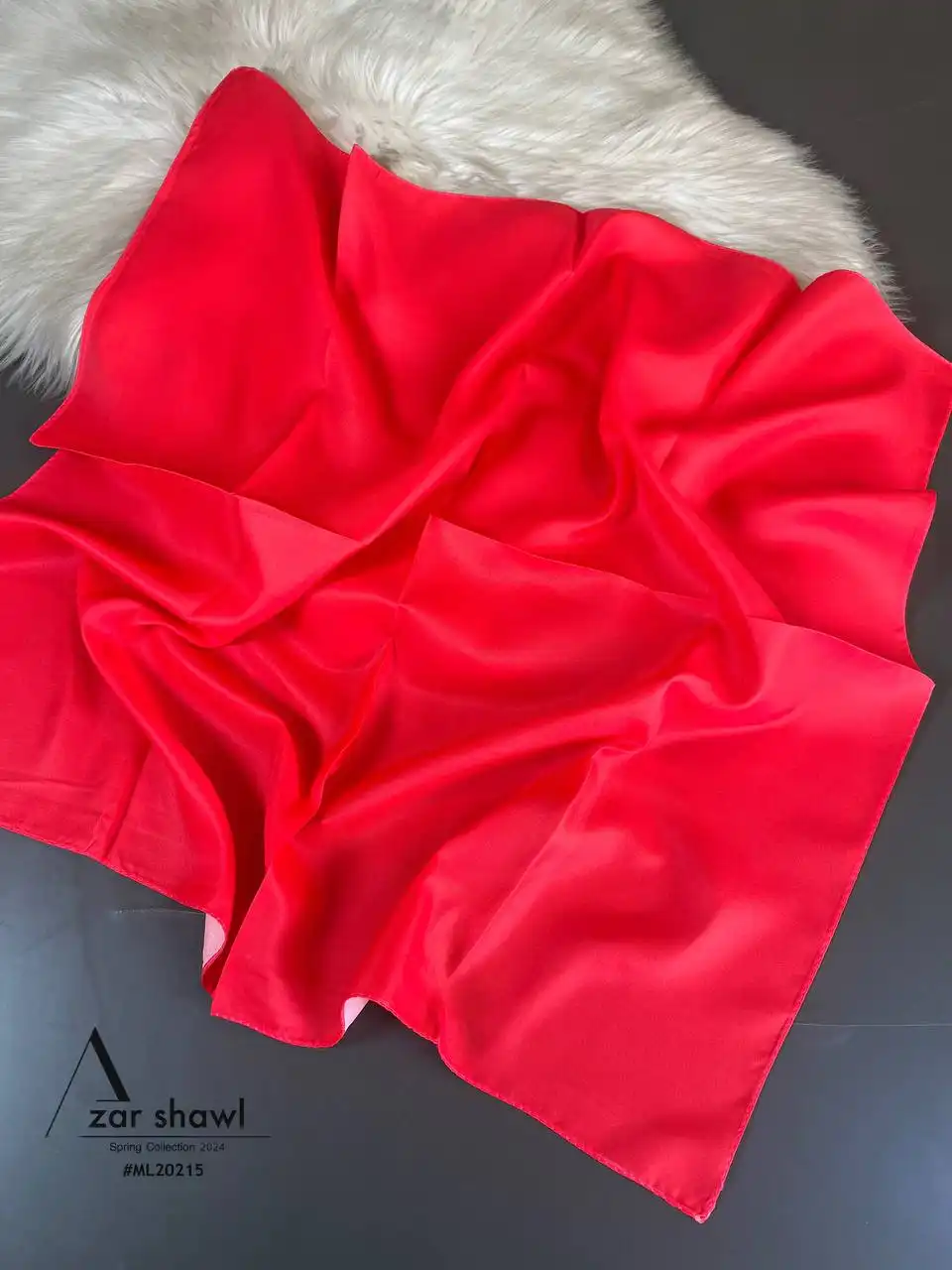 خرید روسری قواره کوچک تویل بهاره ساده قرمز - خرید آذرشال azarshawl