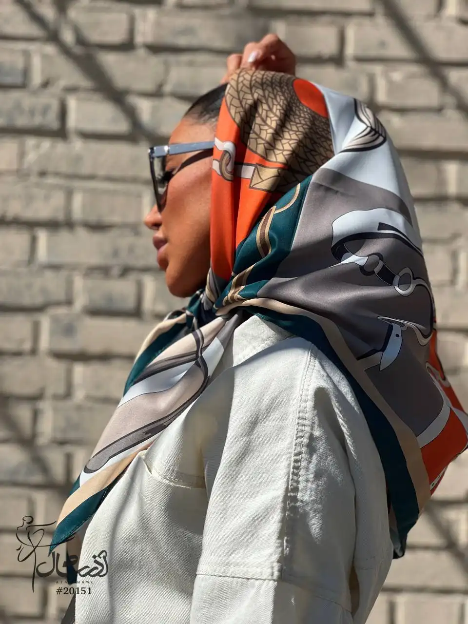 خرید روسری مدیوم ساتن تویل کرم سبز نارنجی - خرید و قیمت آذرشال azarshawl